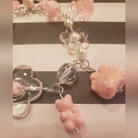 Handmade Cute Flowers & Bears & Bows Pink Bracelet - Picture 3 of 5